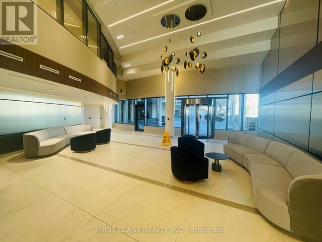 Building Photo - 5105 Hurontario St