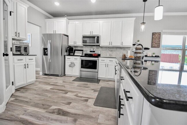 Foto del edificio - 7307 Diamond Dove Dr
