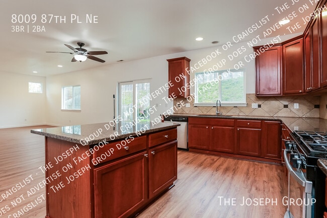 Foto del edificio - 8009 87th Pl NE