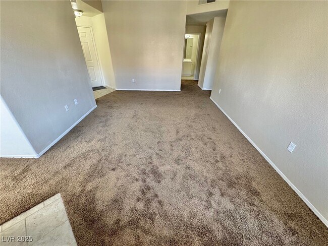 Building Photo - 2112 Calville St