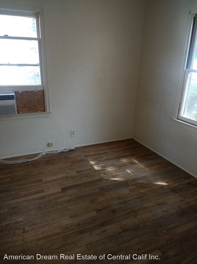 Building Photo - 2 br, 1 bath House - 117 Follett St.