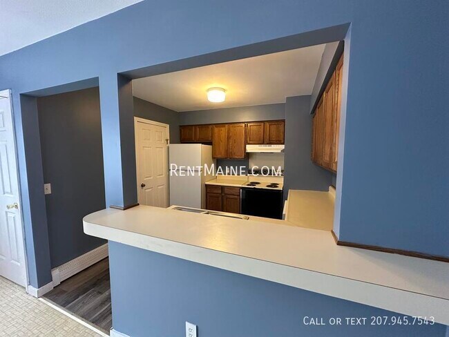 Foto del edificio - 114 Main Rd N