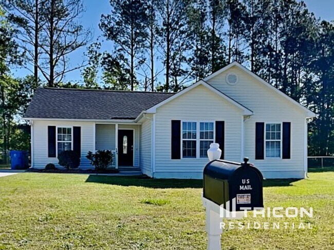 Building Photo - 305 Driftwood Court Selma NC
