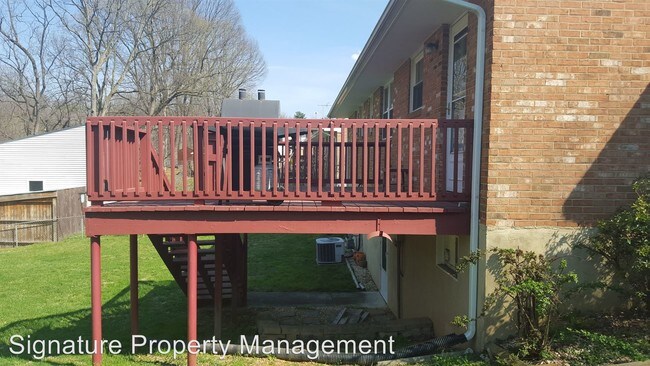 Building Photo - 3 br, 1.5 bath House - 304 Clubhouse Drive