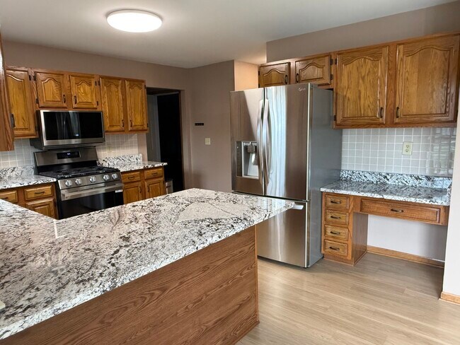 Foto del edificio - 5106 Turnberry Ct