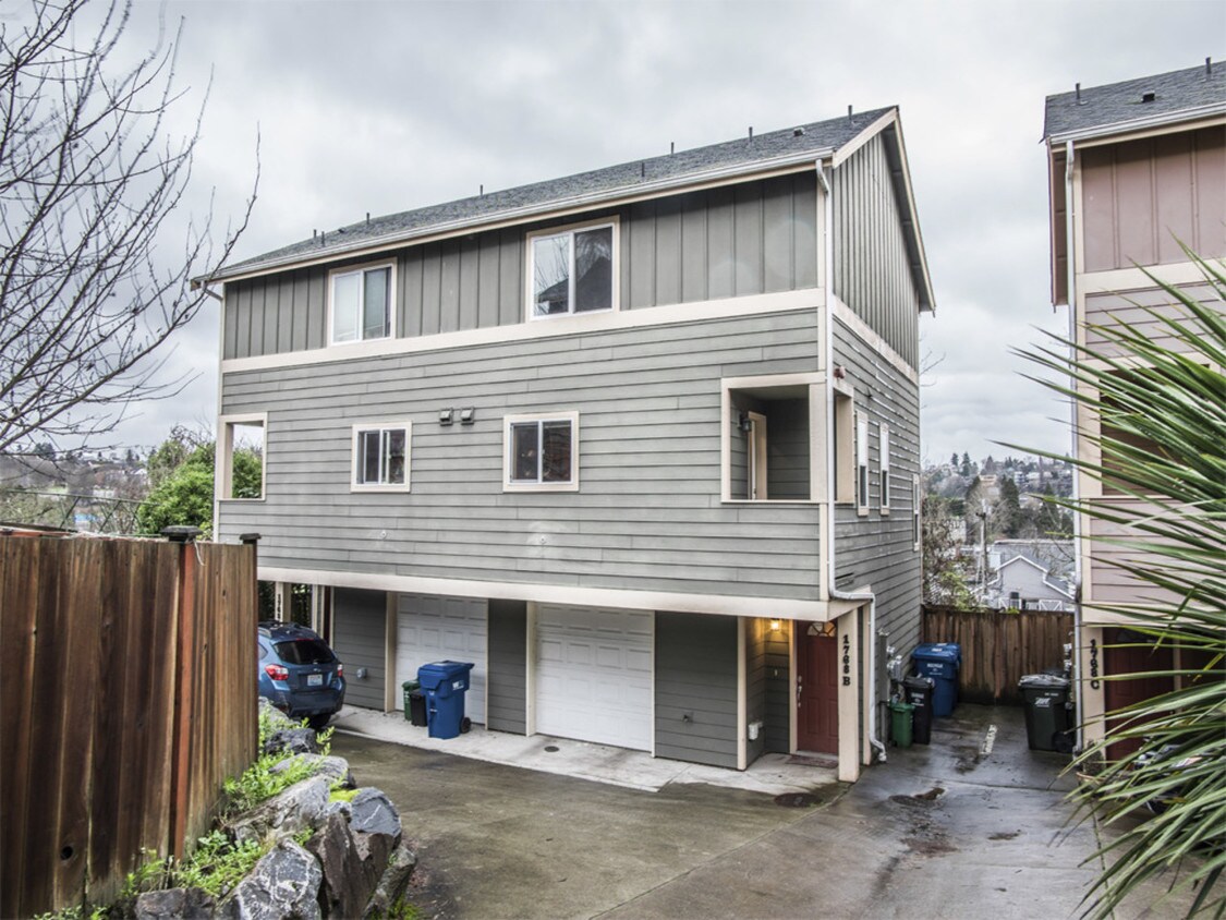 Foto principal - North Beacon Hill townhouse