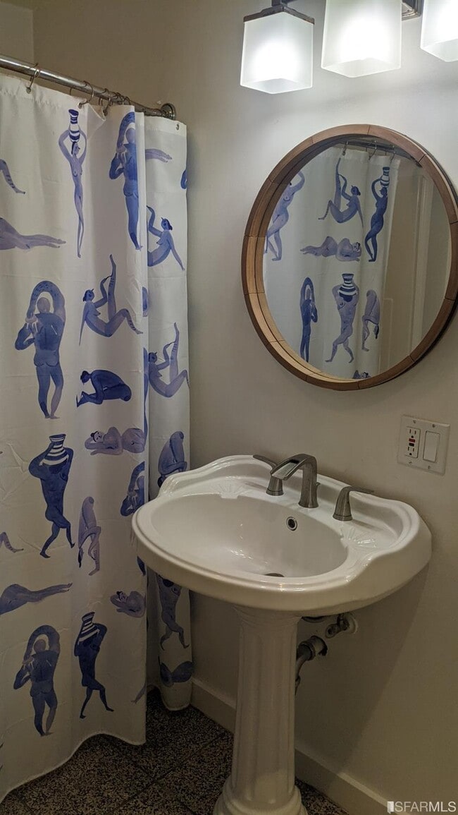 126 Pixley St, San Francisco, CA 94123 Room for Rent in San Francisco