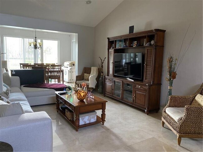 Foto del edificio - 10474 Lake Vista Cir