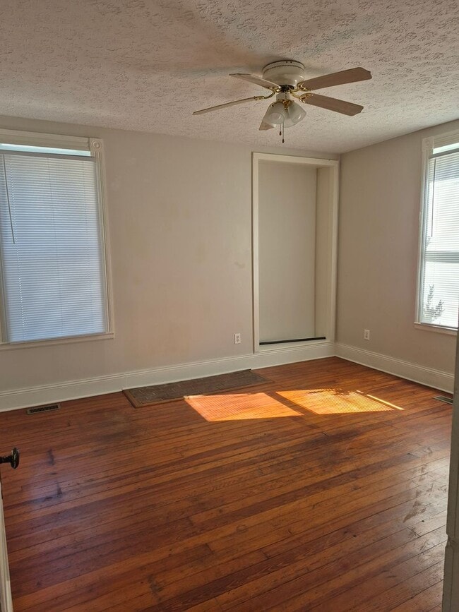 Photo - 2101 Park Ave Apartment