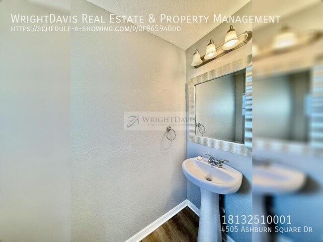 Building Photo - 4505 Ashburn Square Dr
