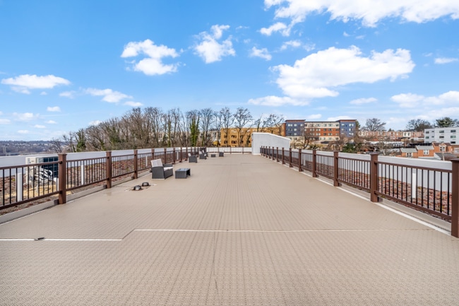 Building Photo - 5312 Ridge Ave