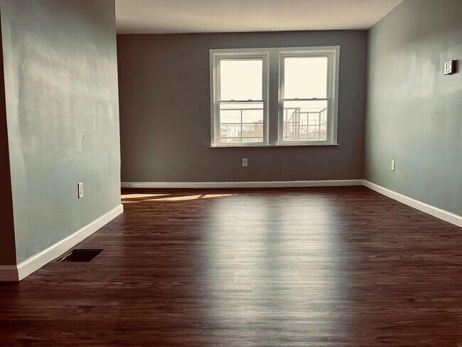 Foto del edificio - 2600 Melrose Ave