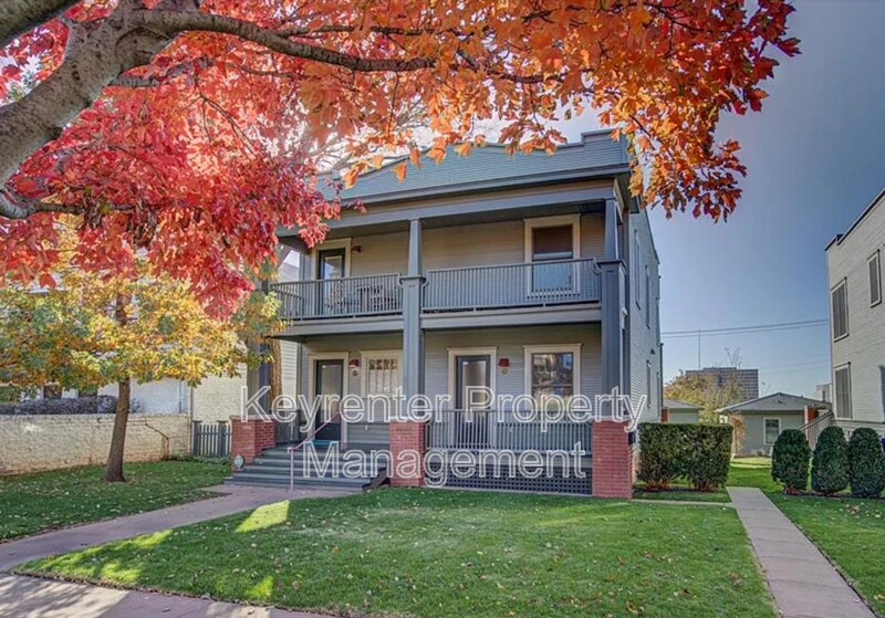 Photo - 812 NW 7th St