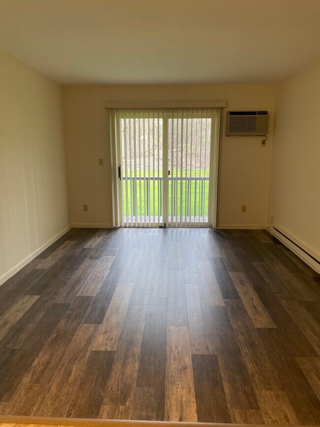 Foto del edificio - Hickory Hills Apartments