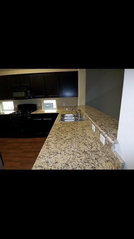 Building Photo - 127 Brookside Dr