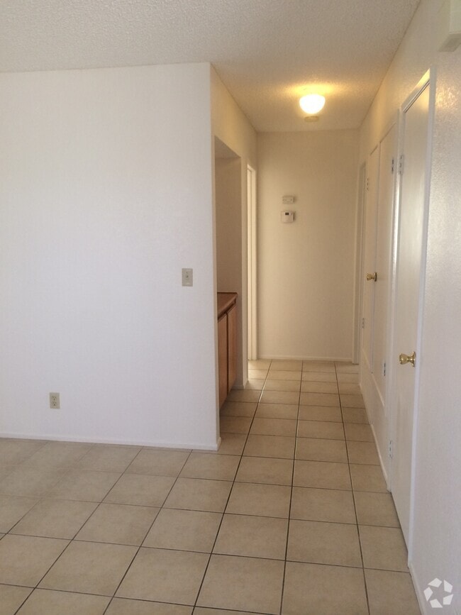 Hallway - 1022 E Avenue Q3