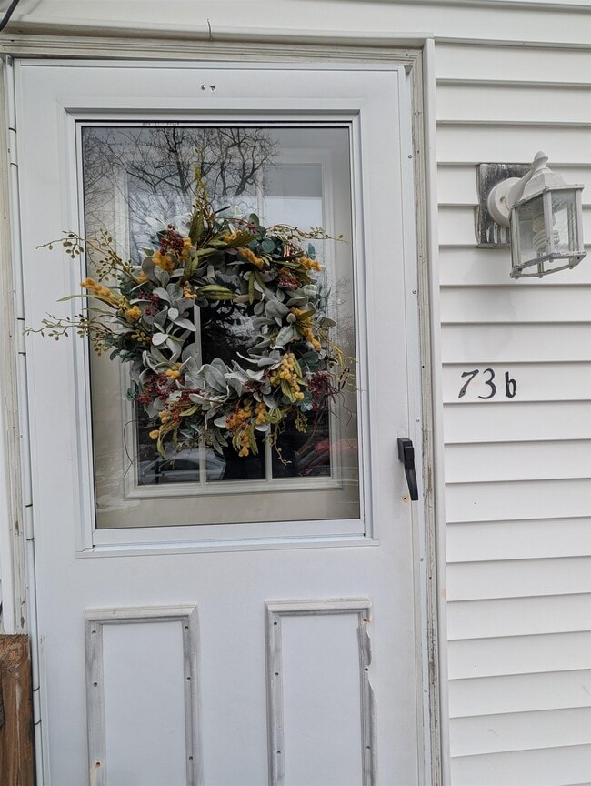 Building Photo - 73 Highland St