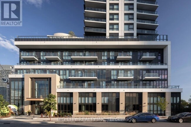 Building Photo - 325 Yorkland Blvd