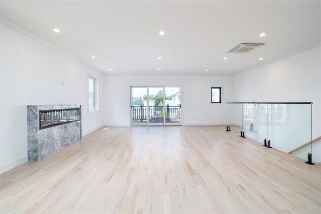 Foto del edificio - 622 W Penn St