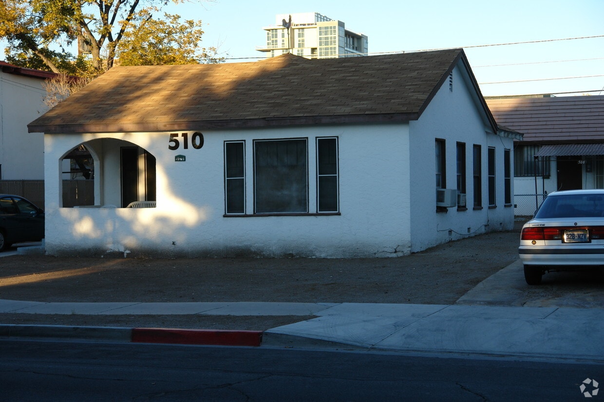 Building Photo - 508-510 S 7th St