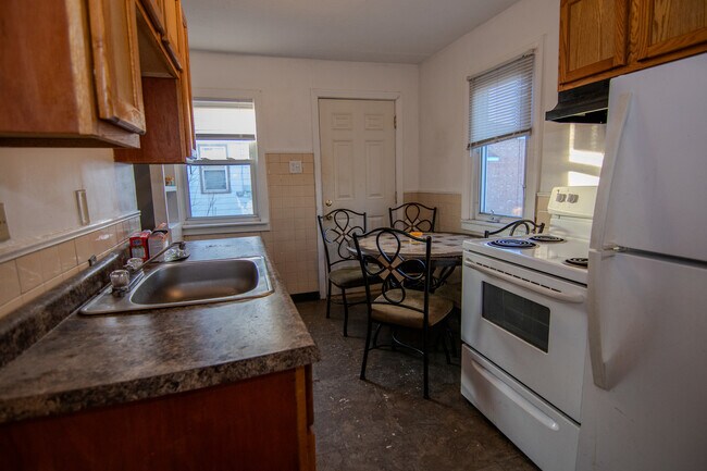 Foto del edificio - 603 Greenbay Ave