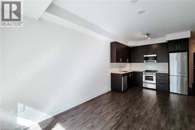 Photo du bâtiment - 212 King William St