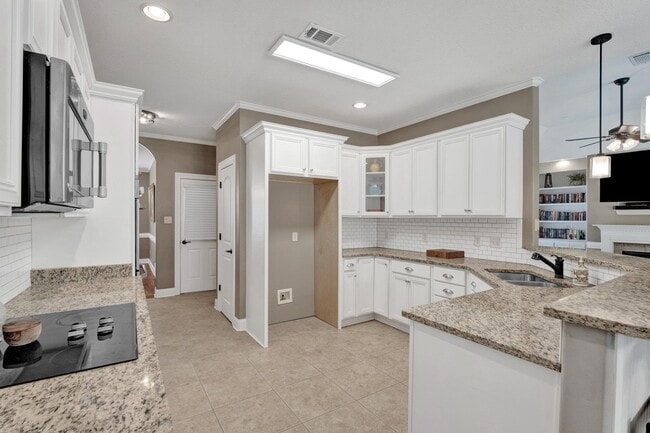 Foto del edificio - 5967 Carters Bluff Dr