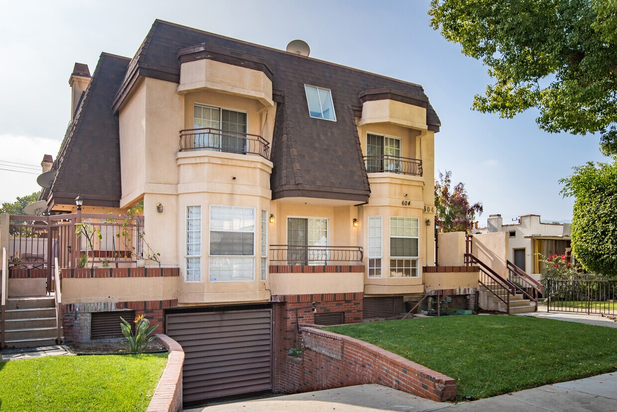 Foto principal - 604 W Wilson Ave