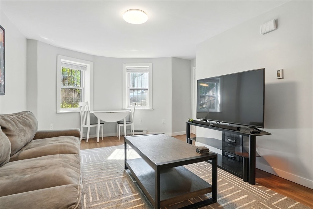 Primary Photo - 100 E Brookline St