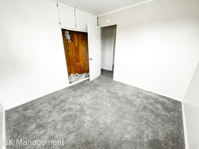 Building Photo - 3 br, 1 bath House - 2905 Greenbush Street