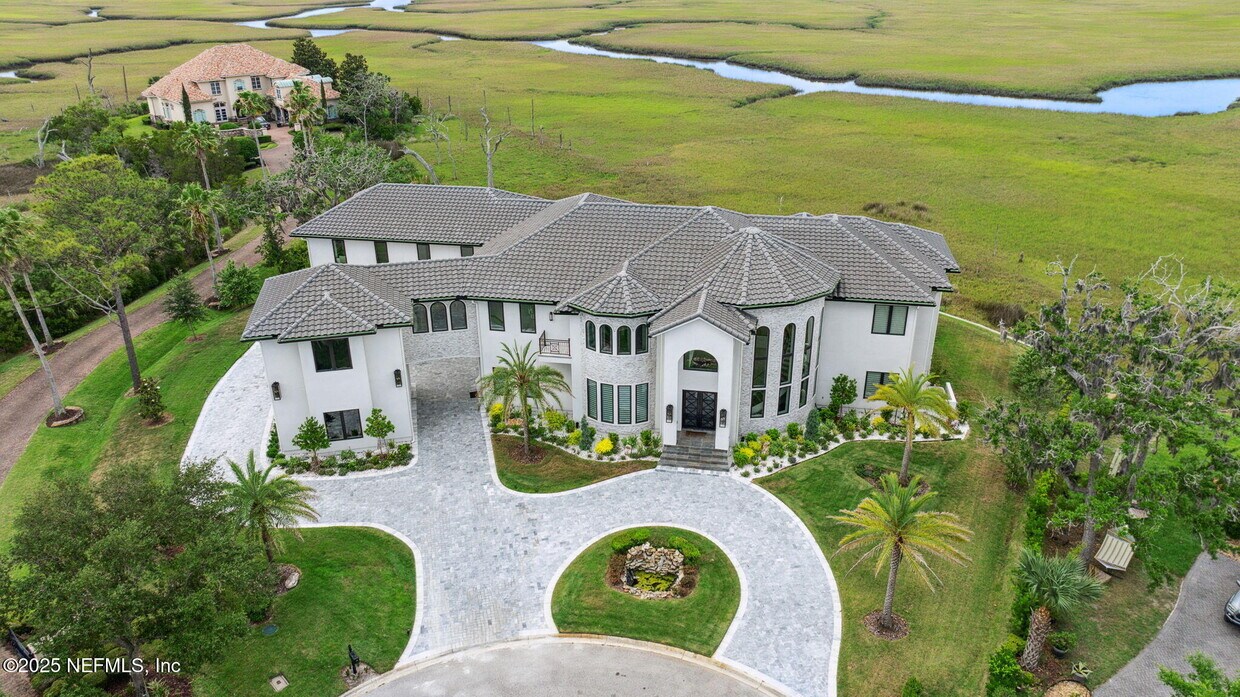 Foto principal - 463 Royal Tern Rd S