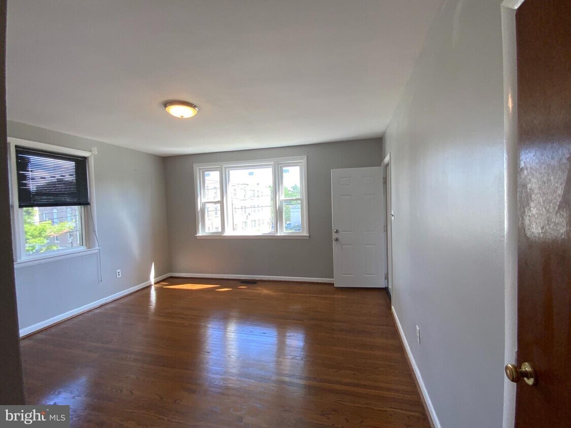 755 Burmont Rd, Drexel Hill, PA 19026 Apartment for Rent in Drexel