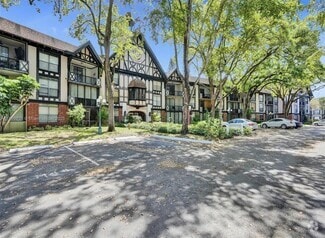 Building Photo - 3730 Inverrary Dr