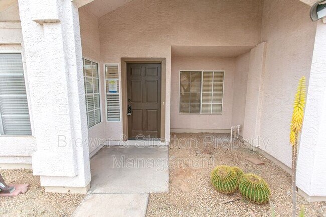 Building Photo - 6004 E Sierra Blanca St