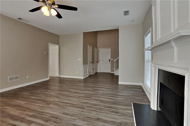 Building Photo - 4174 Glenaire Way NW
