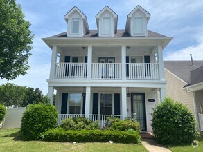 Building Photo - 1390 Island Town Dr