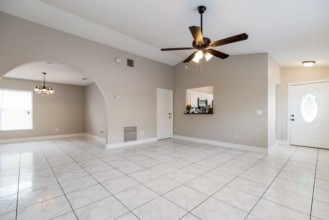 Foto del edificio - 1304 Daniels Cove Dr