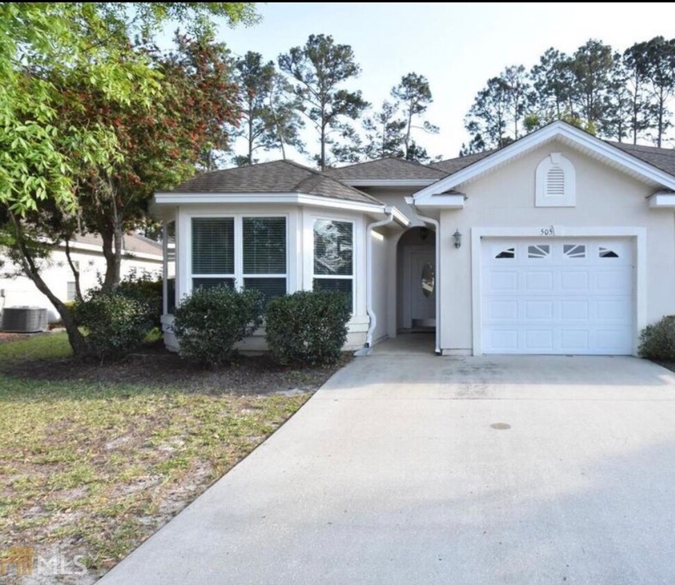 Primary Photo - Duplex in Laurel Island *Landscaping inclu...