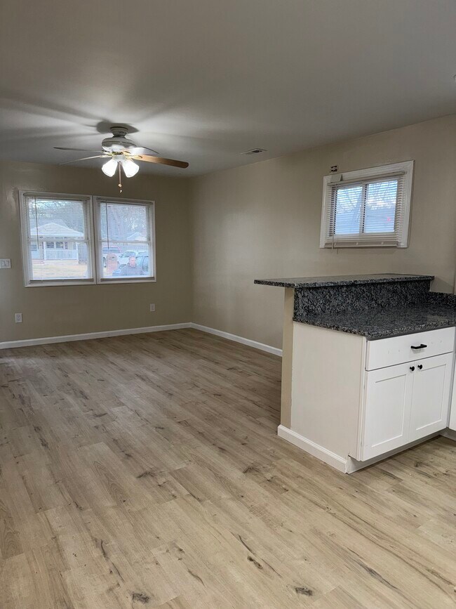 Foto del edificio - 901 Haledon Rd