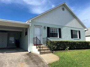 Building Photo - 6650 Hickorywood Ln