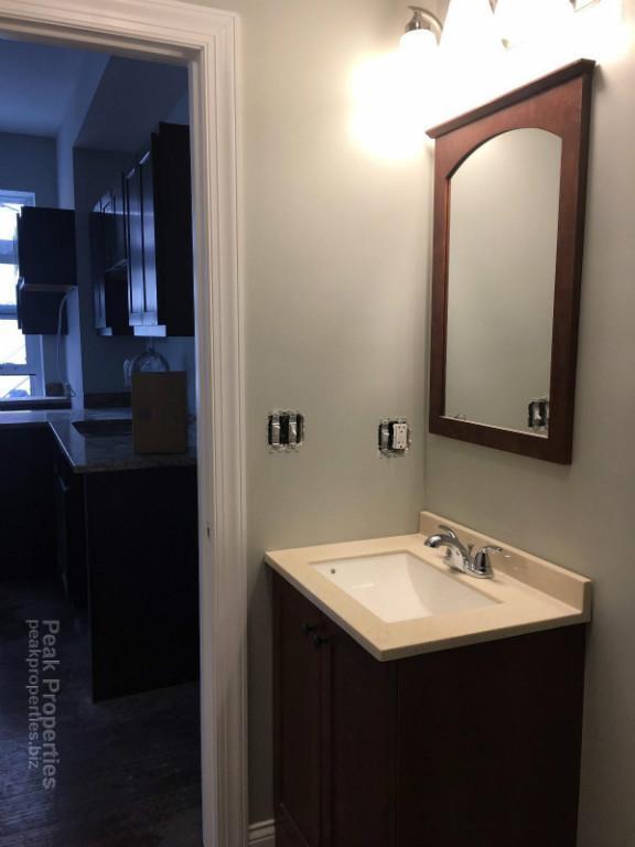 Foto del edificio - 1616 W 18th Pl