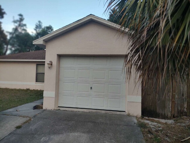 Foto del edificio - 2 bedroom home For rent