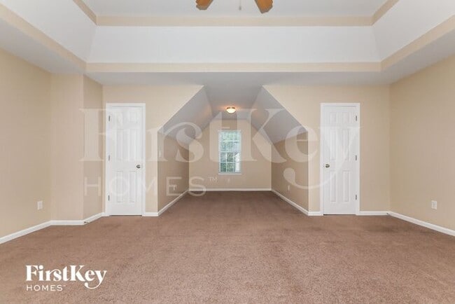 Building Photo - 4819 Eagle Creek Dr
