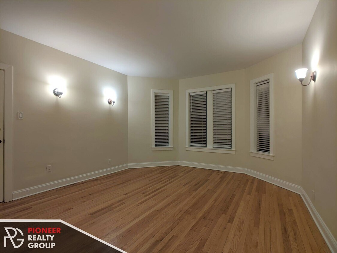 Foto principal - 4034 N Ashland Ave