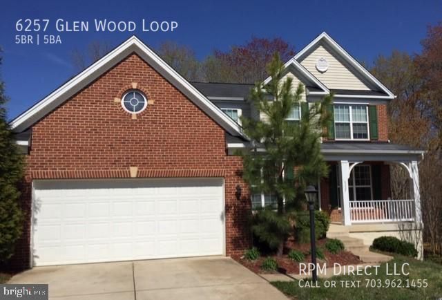 Building Photo - BEAUTIFUL SINGLE FAMILY IN FOREST GLEN