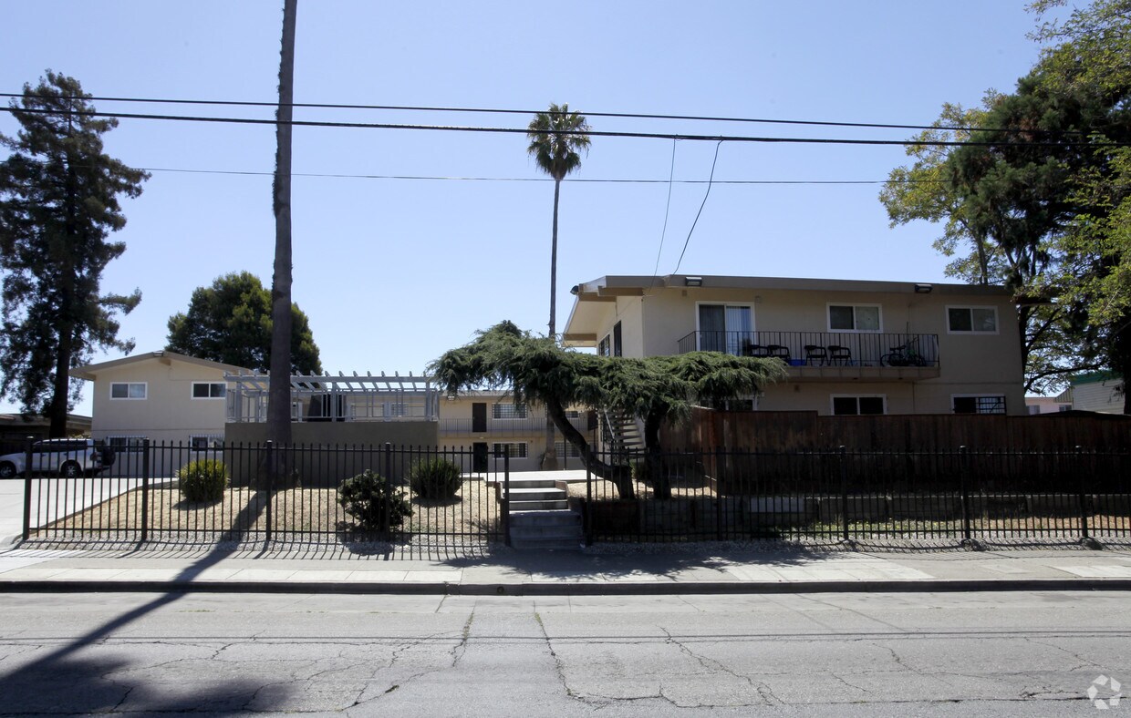 Foto del edificio - 2820 35th Ave