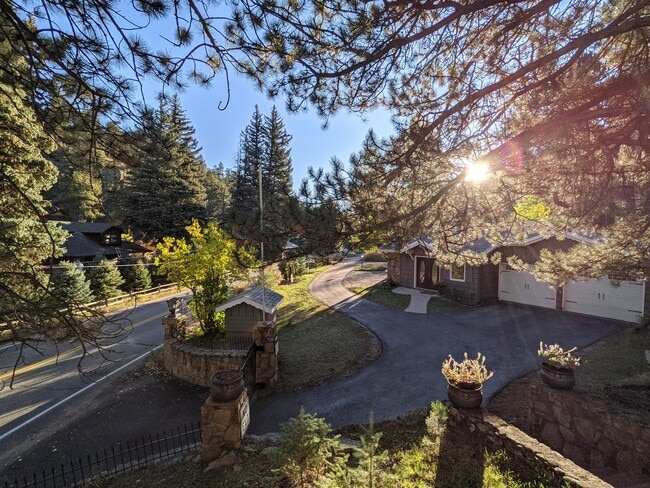 Photo - 32114 Upper Bear Creek Rd House