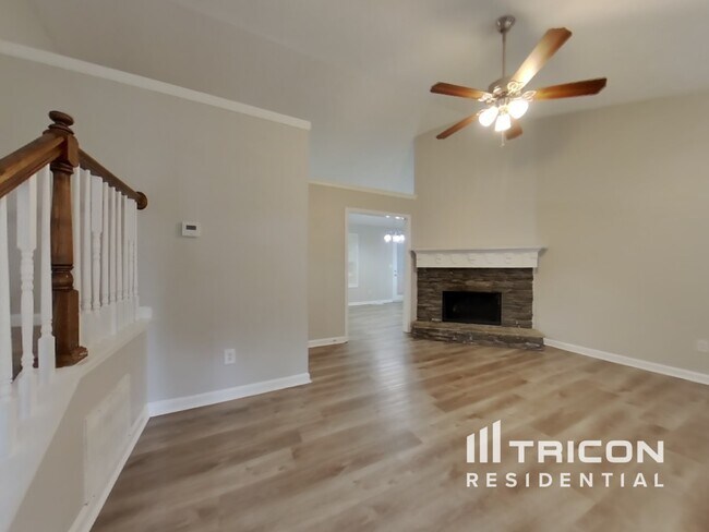 Foto del edificio - 168 Meadow Spring Ln