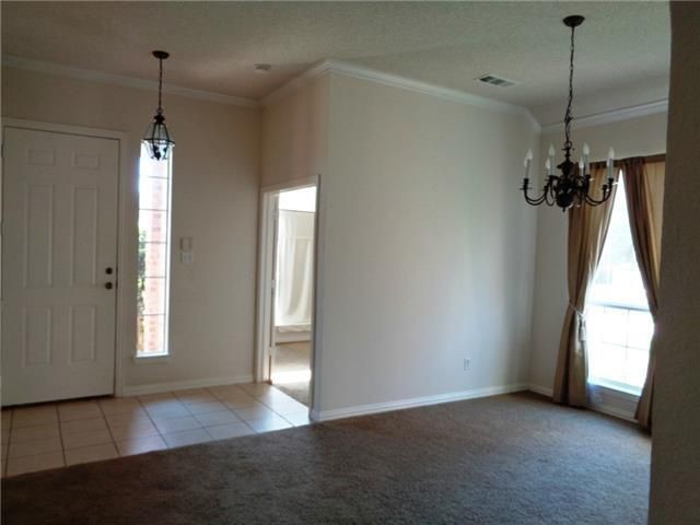 Building Photo - 8164 Hosta Way