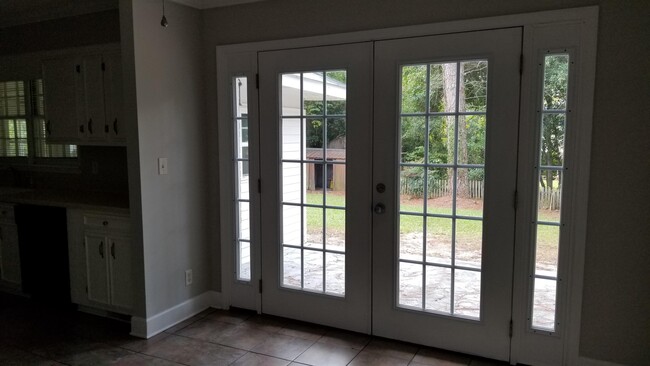 Building Photo - 128 Fulwood Blvd